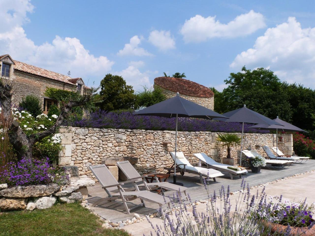 Le Manoir De Beauregard Bed & Breakfast Clermont-de-Beauregard Exterior foto